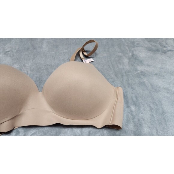 Victoria's Secret 44C Praline Love Cloud Smooth Wireless Push-Up Plunge Bra NWT - Picture 2 of 5